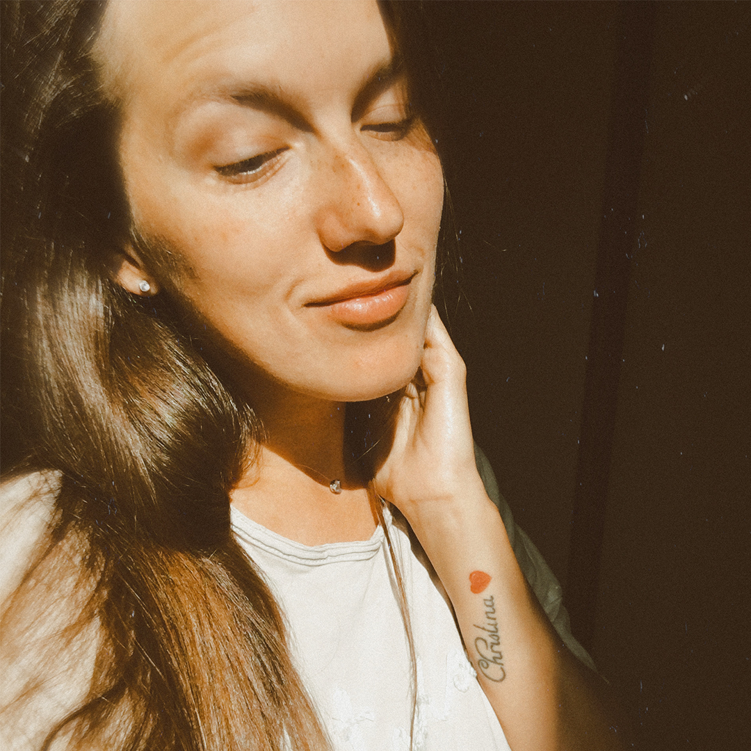Alt Image